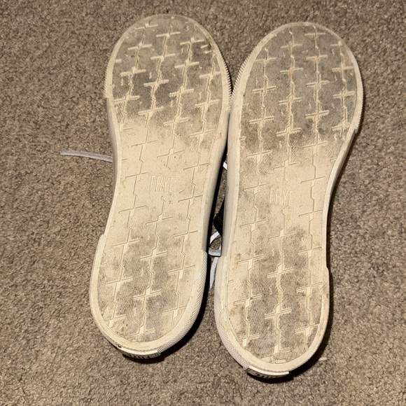 Frye Black Canvas Sneakers with Leather Shoestrings Size 7 - Picture 5 of 7